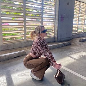 Meet your Posher, Lizzy